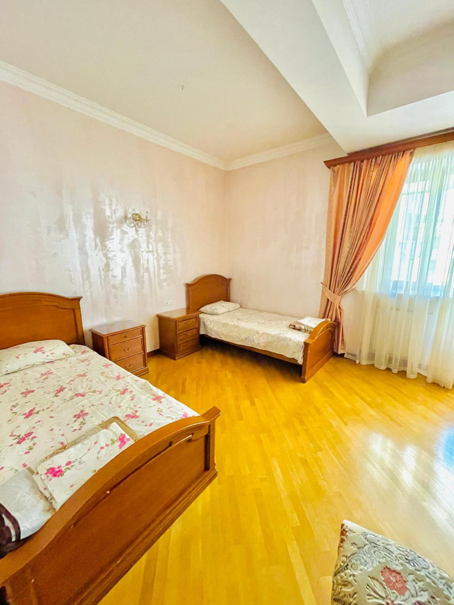 Republic Square Vip Luxury Apartment Ереван Экстерьер фото